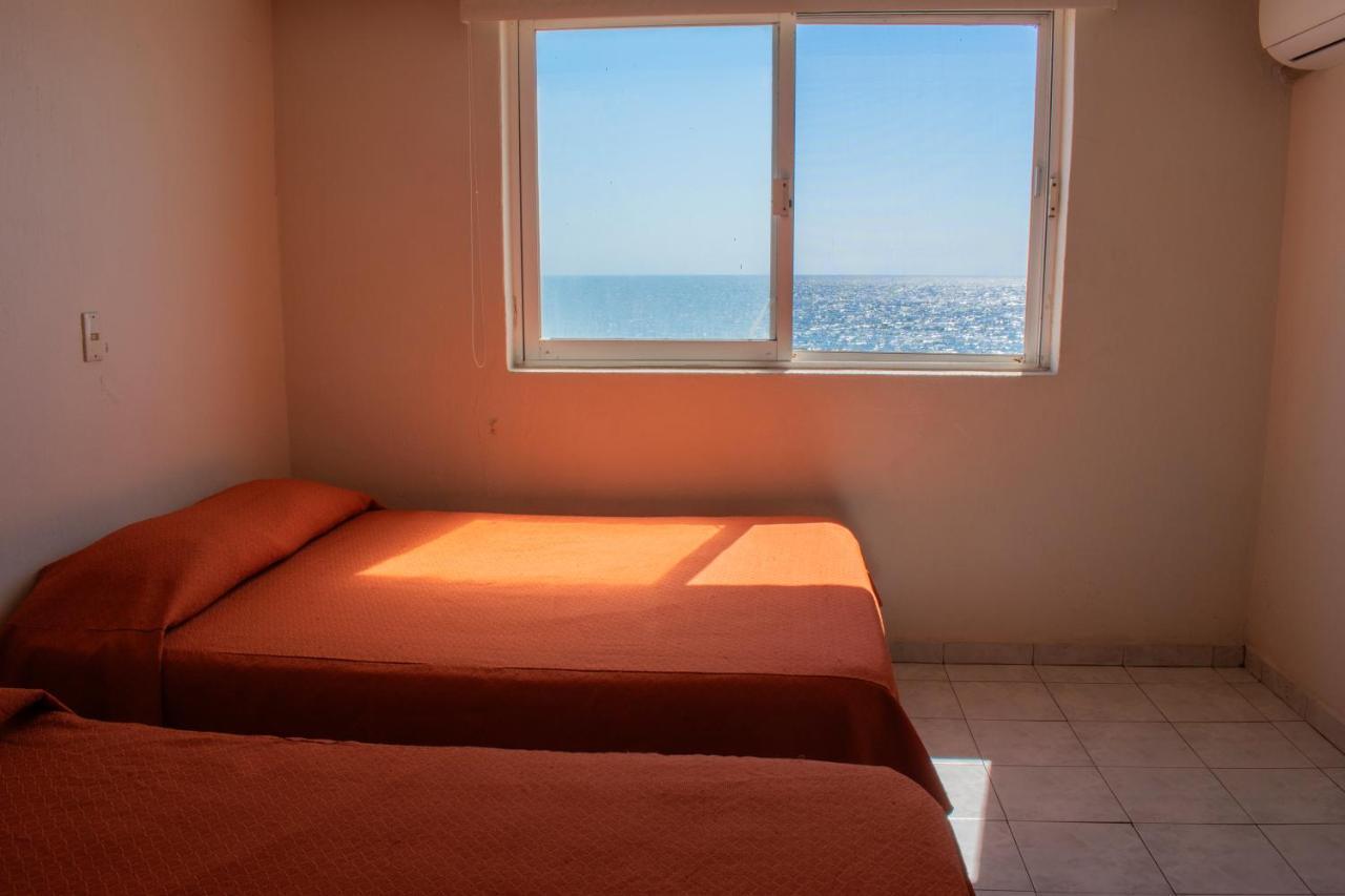 Hotel Caracoles Manzanillo Exterior photo
